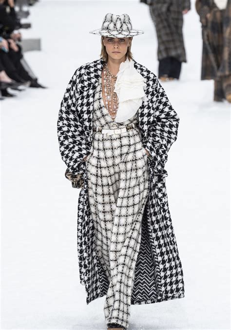 chanel mantel hahnentritt